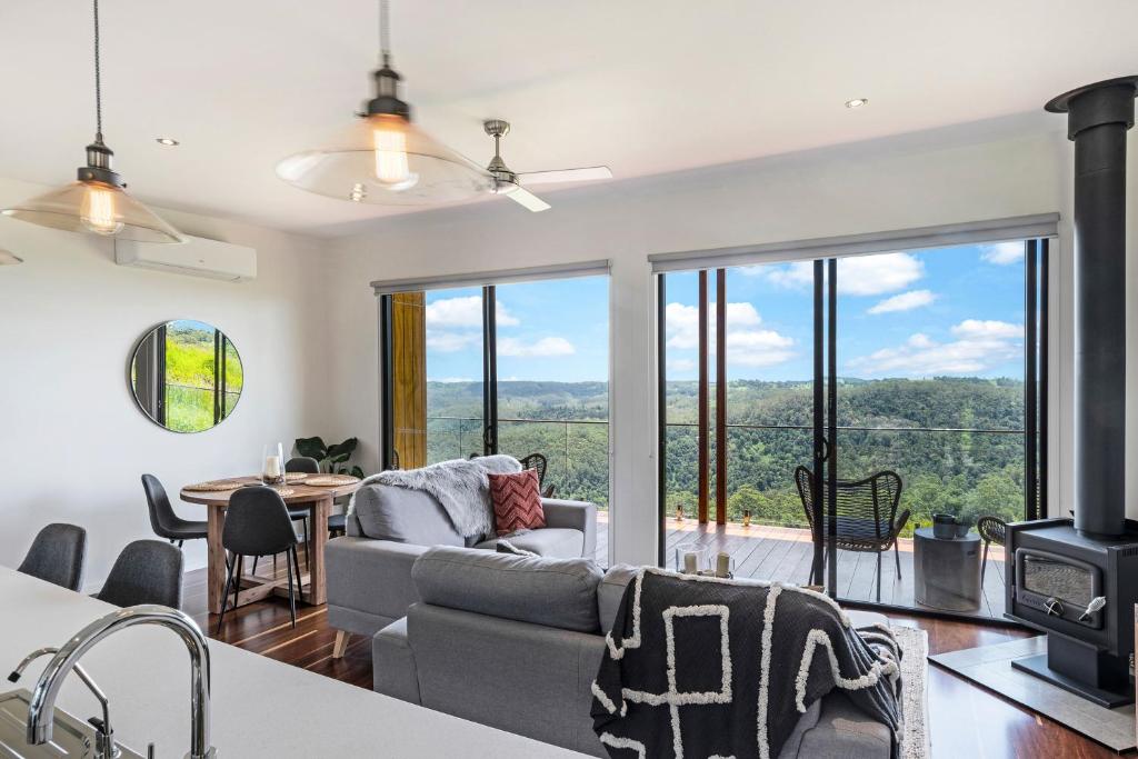 the ridge maleny